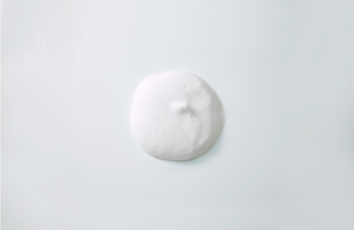 ラシンシア IN/OUT（インアウト） 薬用ボディスクラブテクスチャー画像