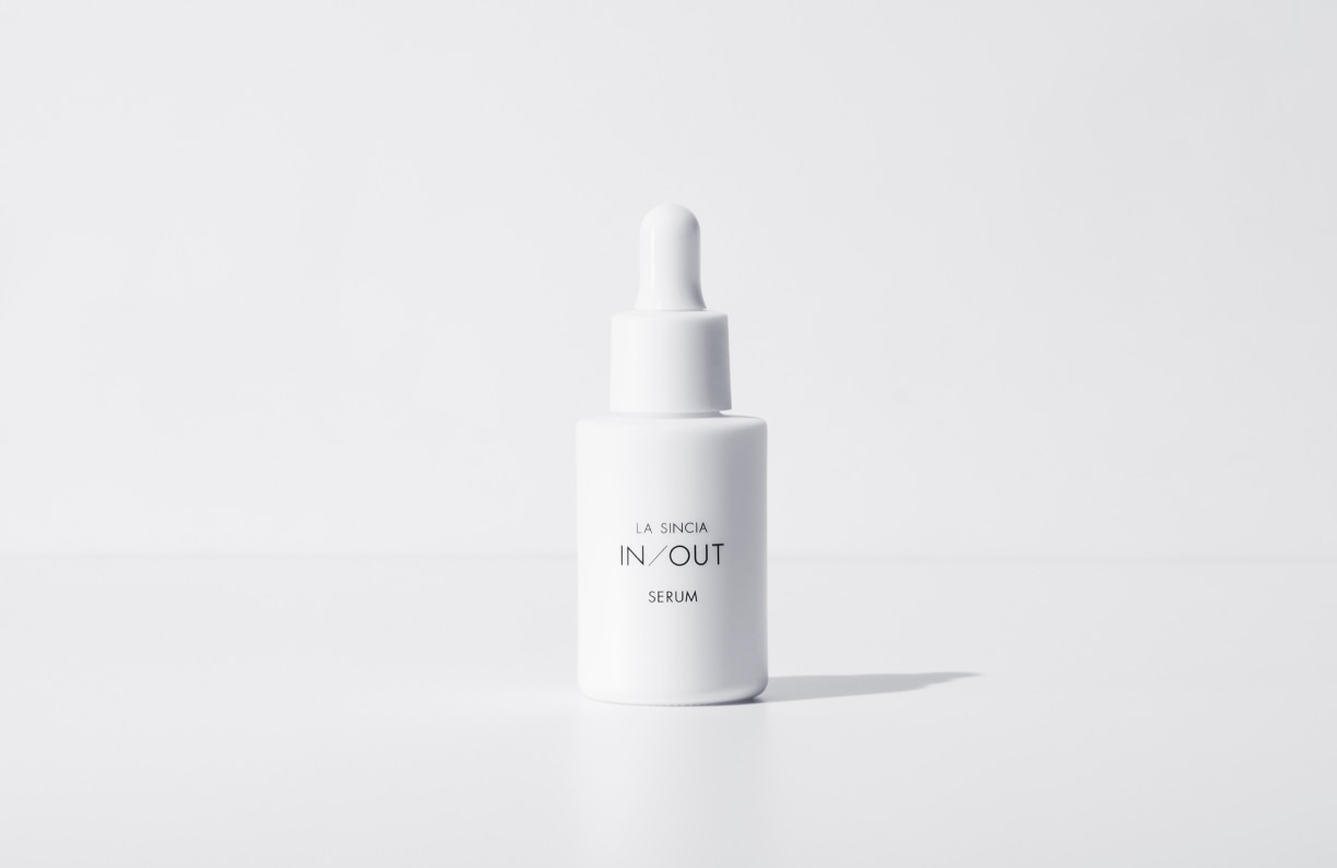 ラシンシア IN/OUT（インアウト） セラムパッケージ画像