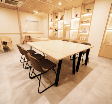 ラシンシア IN/OUT（インアウト） 店内ギャラリー画像